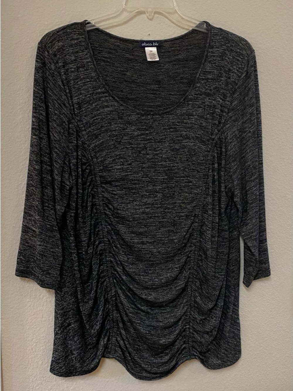Olivia Blu Dark Gray Ruched Scoop Neck Long Sleeve Top - Size 2X - EUC!